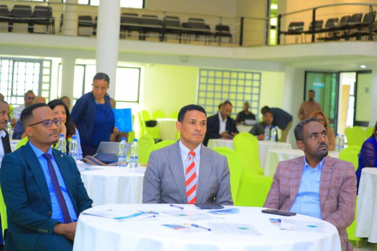 የሲዳማ ሕብረተሰብ ጤና ኢንስቲትዩት ከኢትዮጵያ ሕብረተሰብ ጤና ኢንስቲትዩት ”National Information Platform Nutrition (NIPN)” ፕሮጀክት ጋር በትብብር ለመስራት የጋራ ስምምነት ተፈራረሙ፤