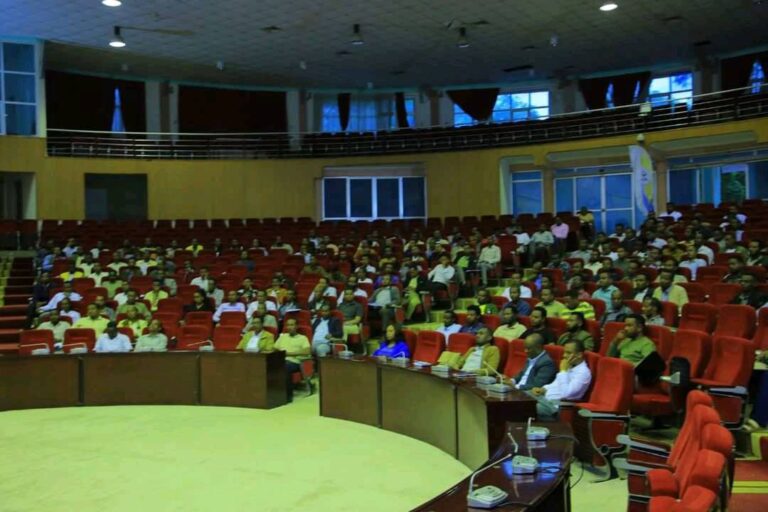 ” ብቁ የጤና አመራር ለላቀ ውጤት እና ጥራት ” በሚል መሪ ቃል በሲዳማ ክልል ጤና ቢሮ አዘጋጅነት ለተከታታይ ሶስት ቀናት ሲሰጥ የነበረው ስልጠና ተጠናቀቀ።