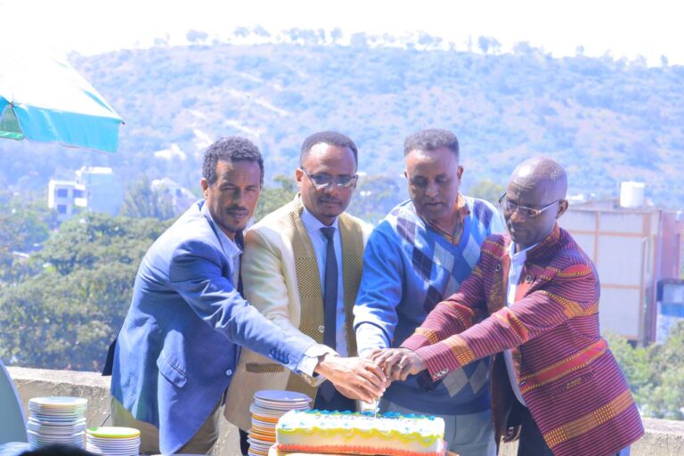 በሲዳማ ክልል ሕብረተሰብ ጤና ኢንስቲትዩት ”የህልም ጉልበት ለእመርታዊ እድገት” በሚል መሪ ሀሳብ ለብልፅግና ፖርቲ አባላትና ደጋፊዎች የሚሰጠው ስልጠና እና የመሠረታዊ ድርጅት ምስረታ መድረክ ተጠናቀቀ ።
