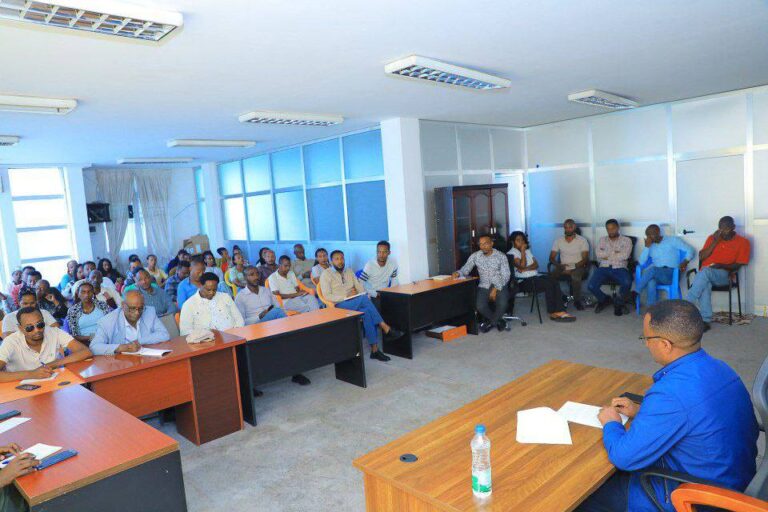 መጋቢት ወር ሀገራችን ከተጋረጠባት የመበታተን አደጋ የታደገ፤ የዘመናት የመገፋፋትና የመጠፋፋት የፖለቲካ ባህላችንን ቀይሮ አዲስ ምዕራፍ የከፈተ እና የበለፀገችና የተከበረች ኢትዮጵያን ለትውልድ የማሻገር ህልም የሰነቀ በታላላቅ ስኬቶች የታጀበ ሀገራዊ የለውጥ ጉዞ ዕውን የሆነበት ታሪካዊ ወር ነው: ዶ/ር ዳመነ ዳባልቄ::