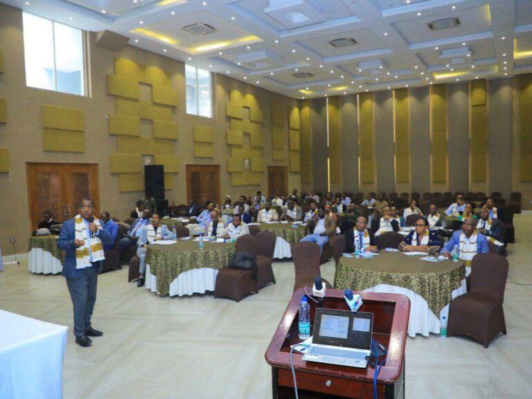 የሲዳማ ህብረተሰብ ጤና ኢንስቲትዩት ዓመታዊ የጥናትና ምርምር ጉባኤ (Annual Research Dissemination workshop) አካሄደ።