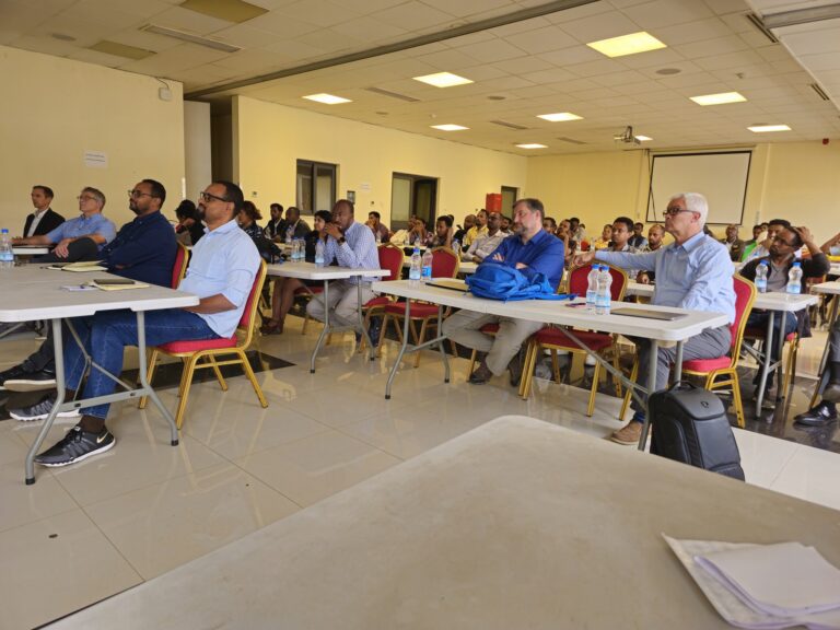 የኢትዮጵያ የሕብረተሰብ ጤና ኢንስቲትዩት የወባ በሽታን ለመቆጣጠርና ለማጥፋት የሚሰሩ ስራዎችን አስመልክቶ ከተለያዩ የአሜርካ ዩኒቨርሲቲ ከተውጣጡ ሳይንቲስቶች ጋር ውይይት አደረገ፡፡