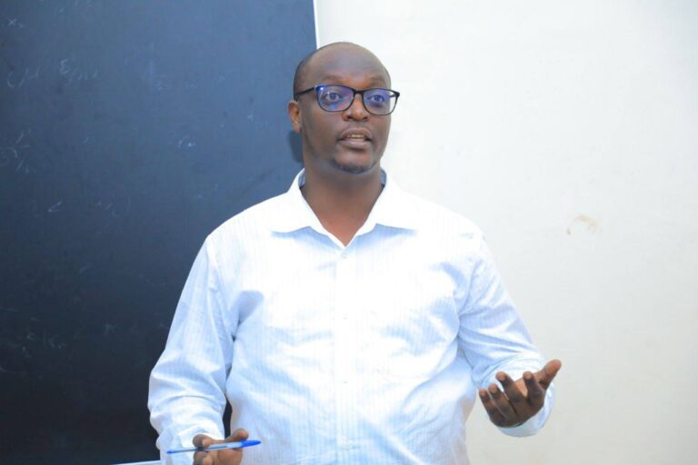 የሲ/ብ/ክ/መ ሕብረተሰብ ጤና ኢንስቲትዩት የጤና መረጃ ስርዓትን በማጠናከር ውሳኔ አሰጣጥንና አጠቃቀምን ለማጎልበት የሚያስችል የውይይት መድረክ አካሂዷል ።