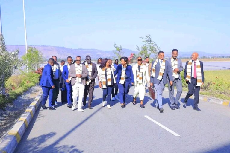 የኢፌዴሪ ጤና ሚኒስቴር ሚኒስትር ዶ/ር መቅደስ ዳባ ወደ ሲዳማ ብሔራዊ ክልላዊ መንግስት ርዕሰ ከተማ ሀዋሳ ሲገቡ ደማቅ አቀባበል ተደረገላቸው !