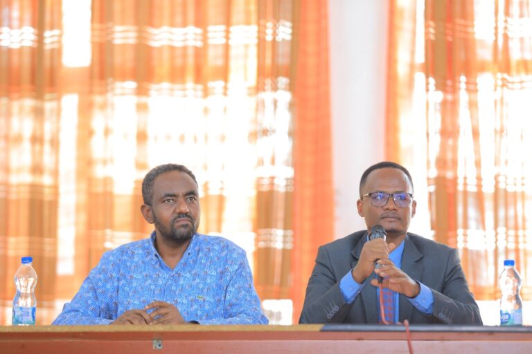 የሲዳማ ብሔራዊ ክልላዊ መንግሰት ሕብረተሰብ ጤና ኢንስቲትዩት የ2018 በጀት ዓመት የመጀመሪያውን ግማሽ ዓመት ዕቅድ አፈፃፀም ግምገማ መድረክ እያካሄደ ይገኛል። መጋቢት 2/2018 ዓ.ም