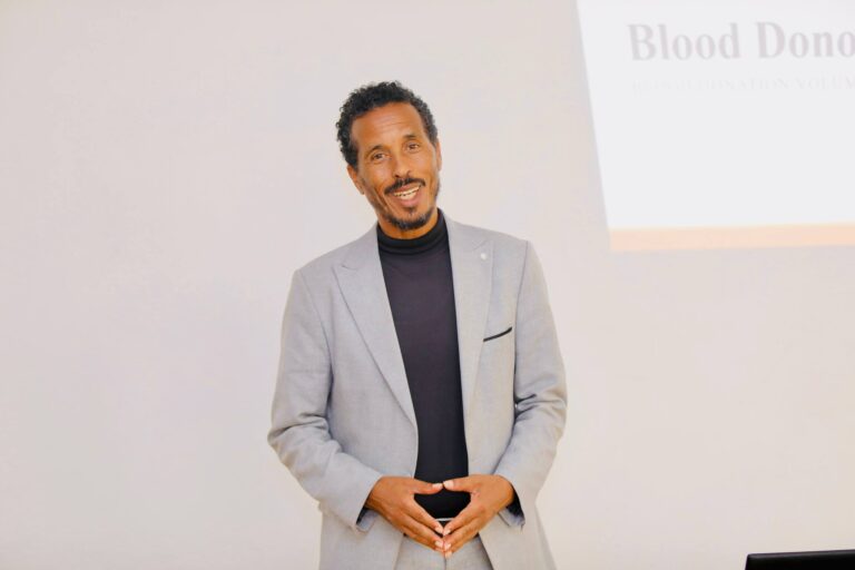 የሲዳማ ክልል ህብረተሰብ ጤና ኢንስቲትዩት ለሀዋሳ ደም ባንክ ሠራተኞች በGood Manufacturing Practice (GMP) ላይ ስልጠና ሰጠ።